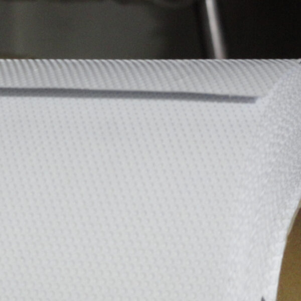 One Way Vision V-158 – Vinilo Microperforado para Publicidad y brindar Privacidad - Imagen 2