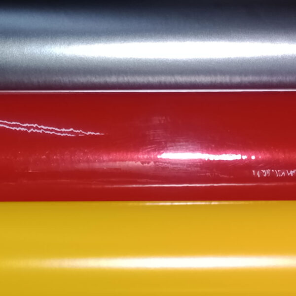 Adhesivos Car Wrap Vinilo para Vehículos - Protección y Personalización Profesional